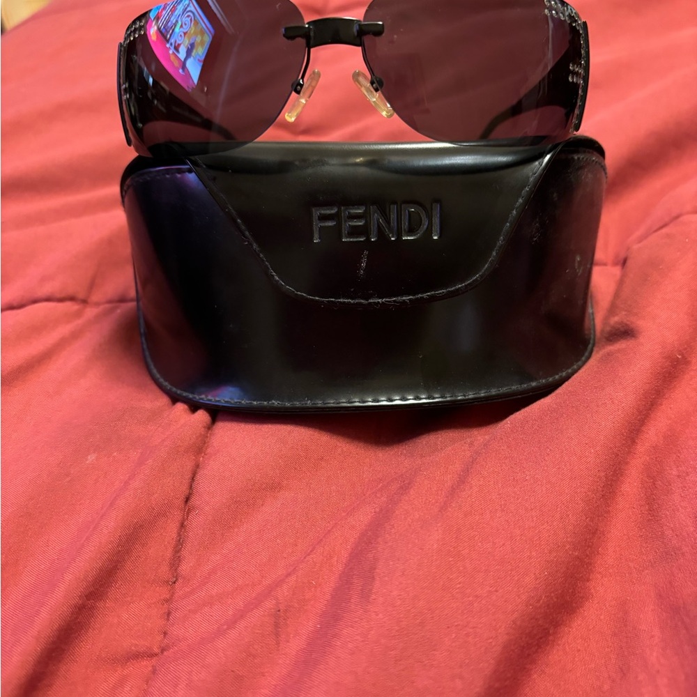 Fendi authentic Black Acetate FS315R
Crystal Embellished Rectangle
Sunglasses - Picture 6 of 12